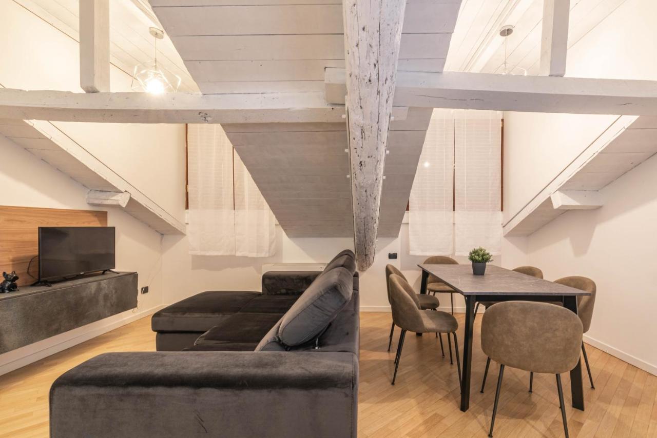 Brera Flat Near Duomo Apartment Milan Exterior photo